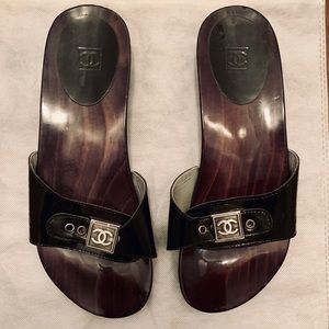 Chanel sandals size 8